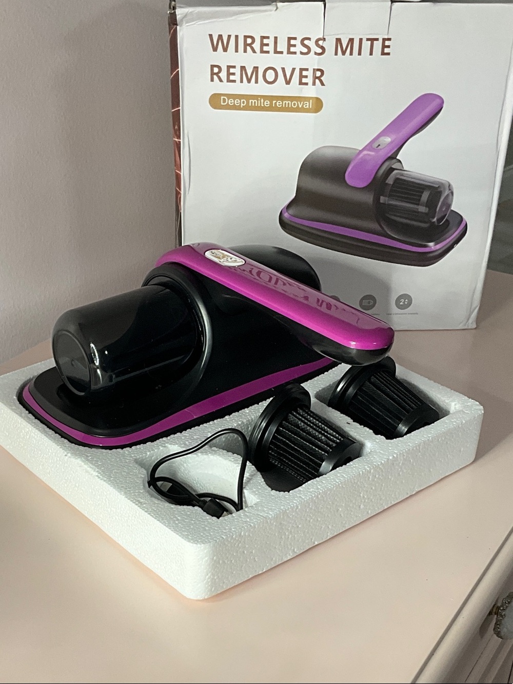 Wireless Mite Remover Vacuum - Black & Purple